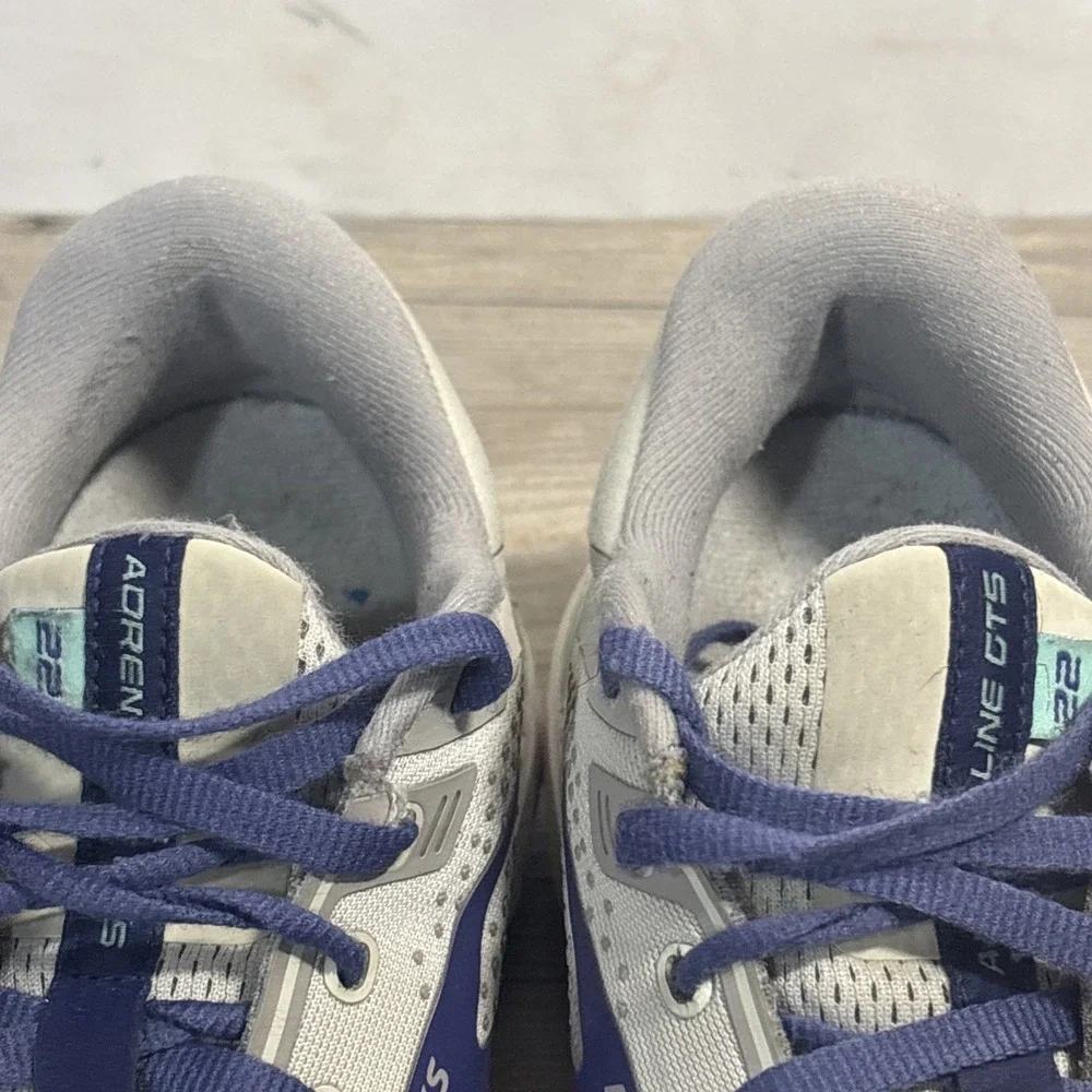 Womens 11 Brooks Adrenaline GTS 22 Running Training Sneaker Gray Blue White Shoe
